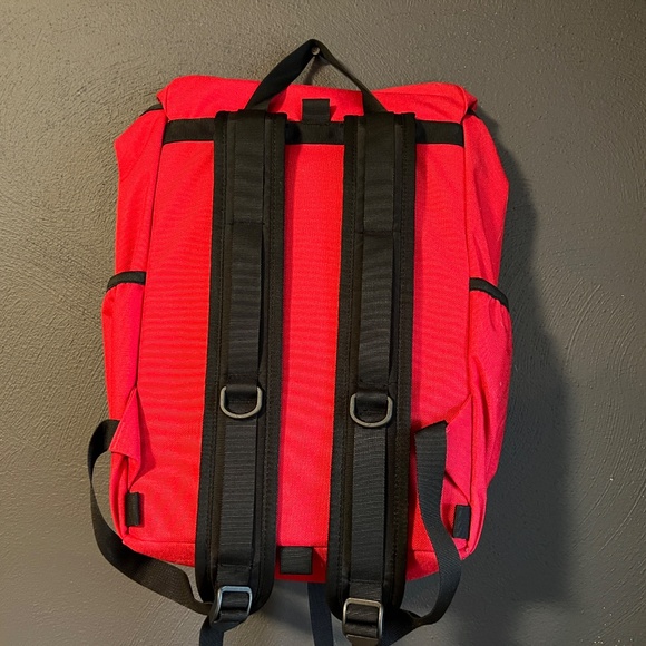 Red Topo Designs Y-Pack Backpack - Rare Color - Picture 2 of 2